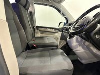 USED 2018 18 VOLKSWAGEN VW CAMPER 2.0 TDI T28 BlueMotion Tech Highline Camper 5dr Diesel Manual  SWB Euro 6 (s/s) (102 ps) Campervan , Pop up roof, internal heater, swivel double front seat, led lighting, awning, extremely well appointed