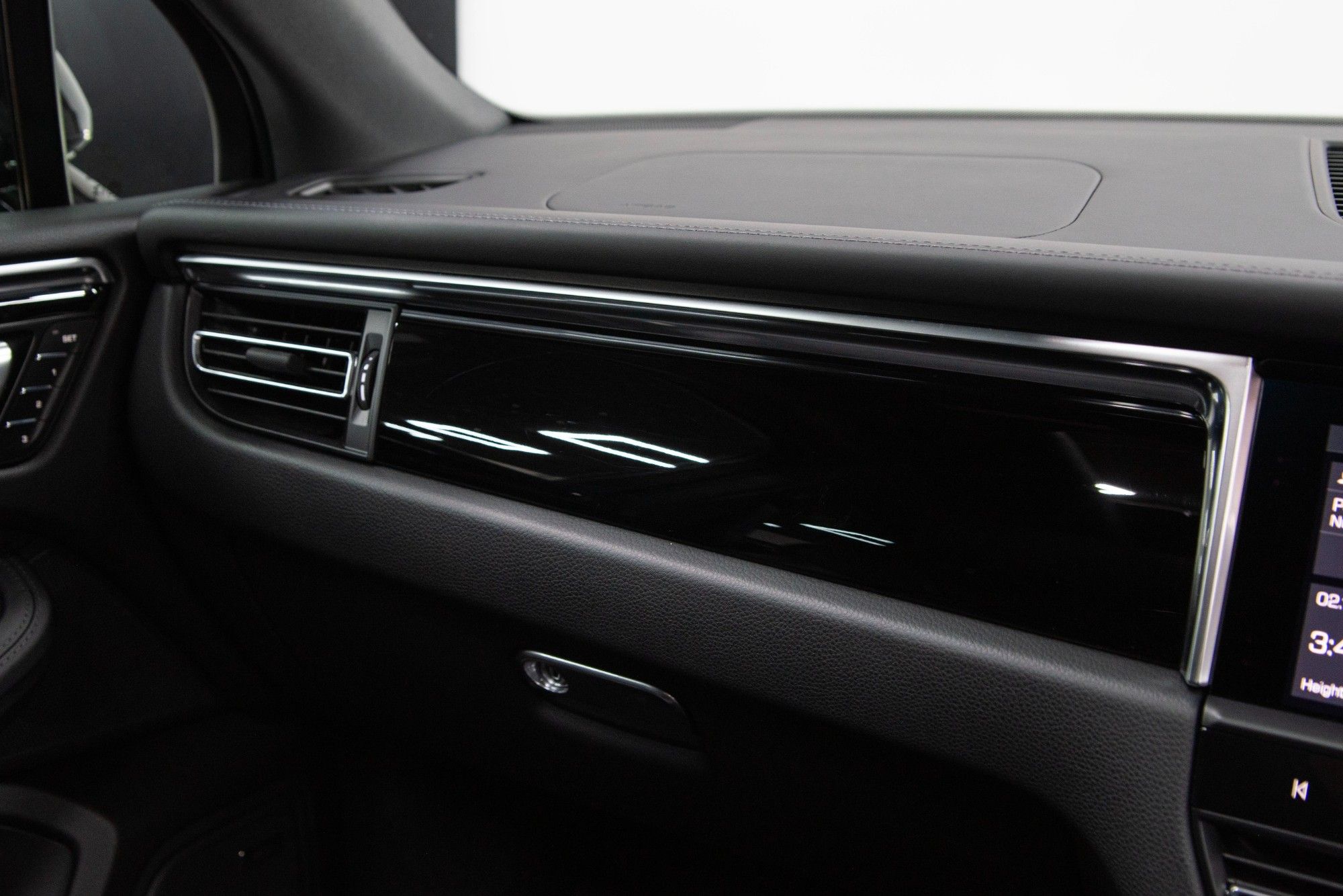 USED 2023 73 PORSCHE MACAN 2.9T V6 S 