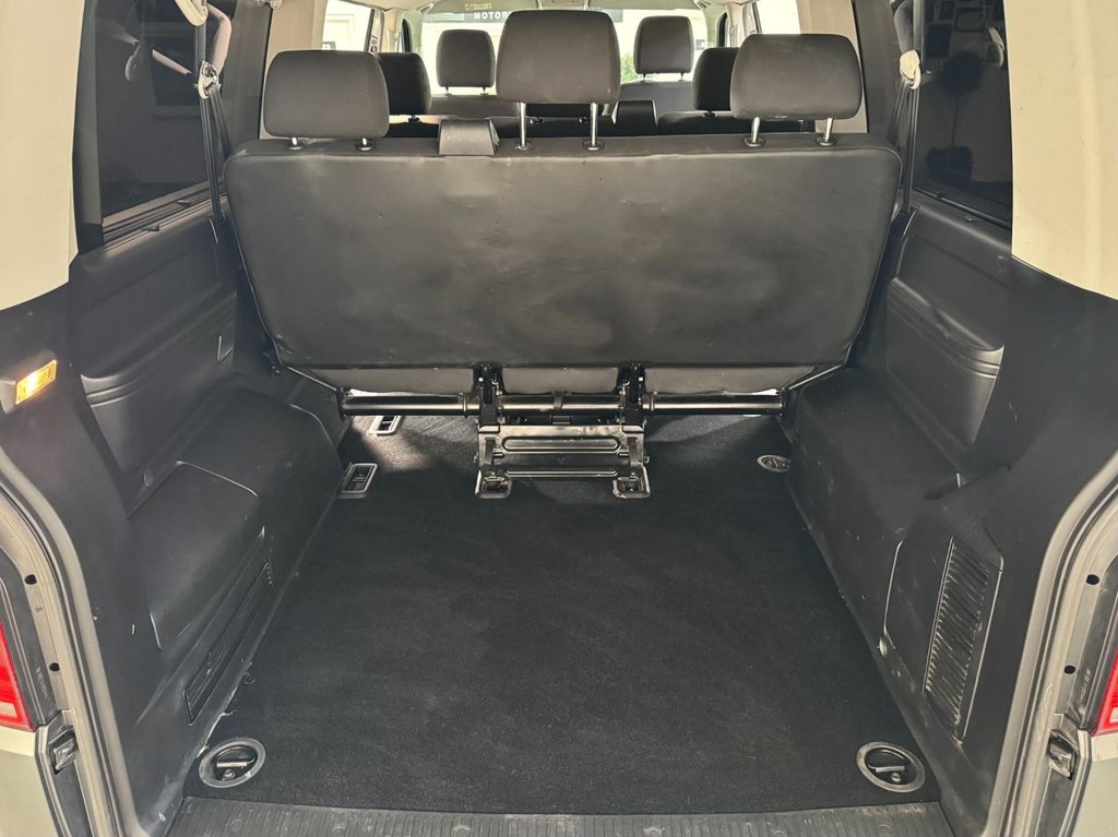 USED 2019 69 VOLKSWAGEN TRANSPORTER SHUTTLE 2.0 TDI SE Minibus Double Cab 5dr Diesel DSG FWD LWB Euro 6 (s/s) (150 ps) 