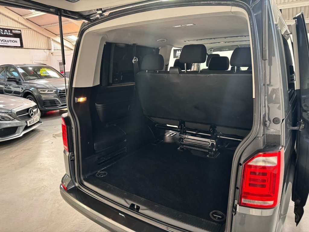 USED 2019 69 VOLKSWAGEN TRANSPORTER SHUTTLE 2.0 TDI SE Minibus Double Cab 5dr Diesel DSG FWD LWB Euro 6 (s/s) (150 ps) 