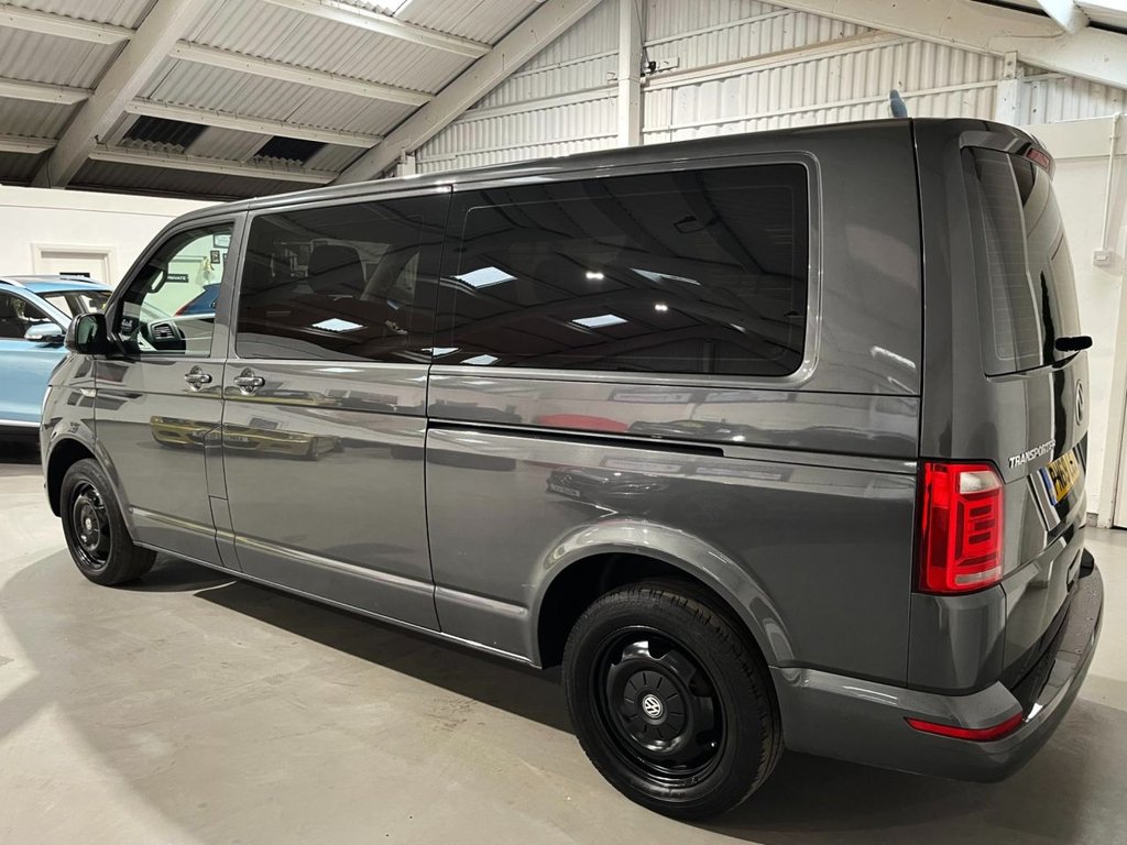 USED 2019 69 VOLKSWAGEN TRANSPORTER SHUTTLE 2.0 TDI SE Minibus Double Cab 5dr Diesel DSG FWD LWB Euro 6 (s/s) (150 ps) 