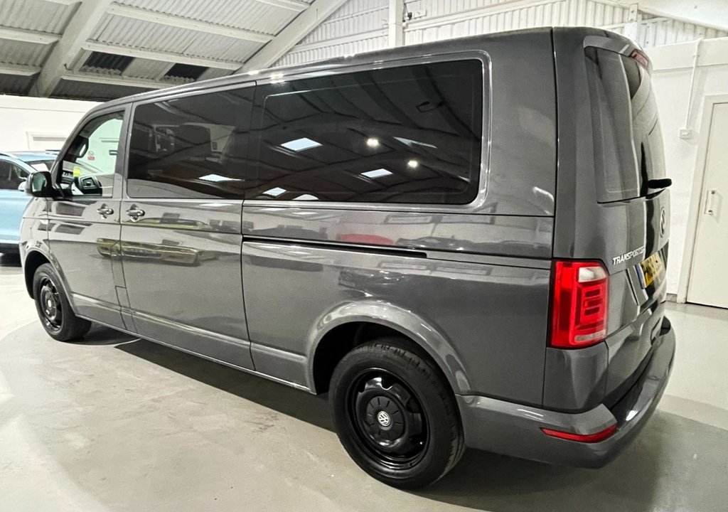USED 2019 69 VOLKSWAGEN TRANSPORTER SHUTTLE 2.0 TDI SE Minibus Double Cab 5dr Diesel DSG FWD LWB Euro 6 (s/s) (150 ps) 