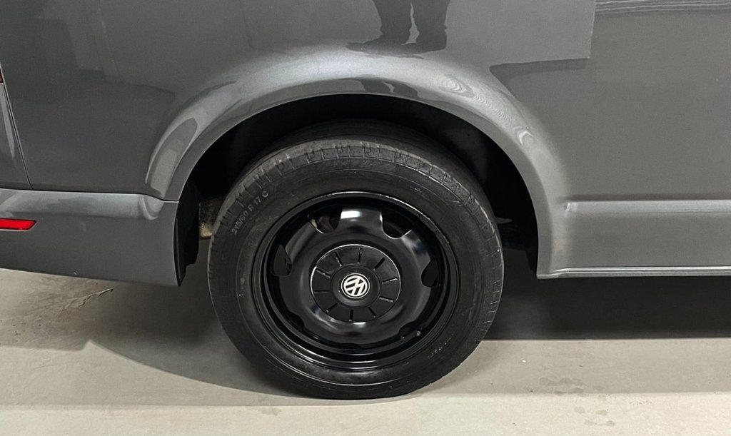 USED 2019 69 VOLKSWAGEN TRANSPORTER SHUTTLE 2.0 TDI SE Minibus Double Cab 5dr Diesel DSG FWD LWB Euro 6 (s/s) (150 ps) 