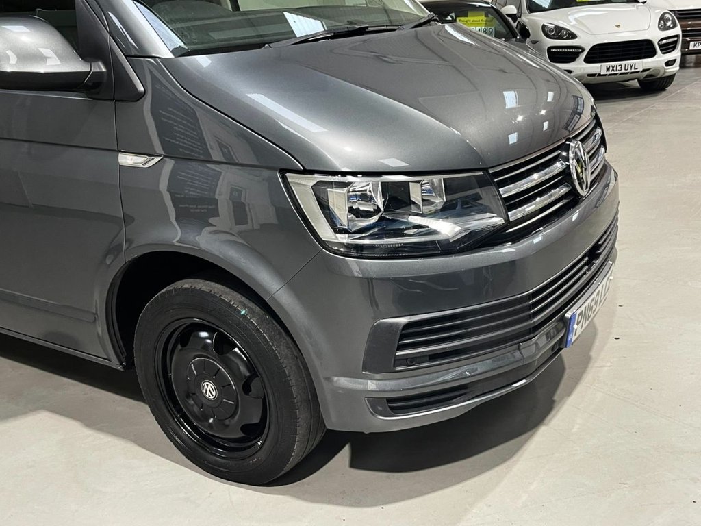 USED 2019 69 VOLKSWAGEN TRANSPORTER SHUTTLE 2.0 TDI SE Minibus Double Cab 5dr Diesel DSG FWD LWB Euro 6 (s/s) (150 ps) 