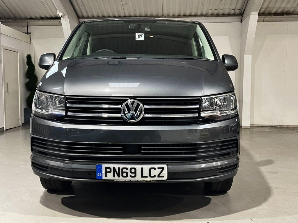 USED 2019 69 VOLKSWAGEN TRANSPORTER SHUTTLE 2.0 TDI SE Minibus Double Cab 5dr Diesel DSG FWD LWB Euro 6 (s/s) (150 ps) 