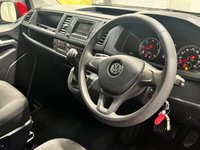 USED 2019 19 VOLKSWAGEN TRANSPORTER SHUTTLE 2.0 TDI SE Minibus Double Cab 5dr Diesel DSG FWD LWB Euro 6 (s/s) (150 ps) 