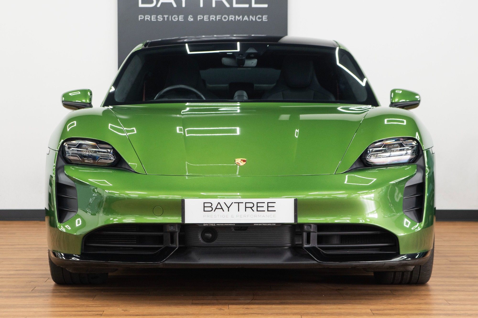 USED 2020 70 PORSCHE TAYCAN Performance Plus 93.4kWh Turbo Saloon