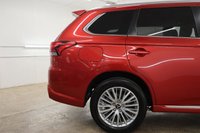 USED 2019 19 MITSUBISHI OUTLANDER 2.4h TwinMotor 13.8kWh 4h SUV 5dr Petrol Plug-in Hybrid CVT 4WD Euro 6 (s/s) (209 ps) FULLY LOADED WITH VERY LOW MILEAGE