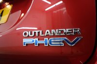 USED 2019 19 MITSUBISHI OUTLANDER 2.4h TwinMotor 13.8kWh 4h SUV 5dr Petrol Plug-in Hybrid CVT 4WD Euro 6 (s/s) (209 ps) FULLY LOADED WITH VERY LOW MILEAGE