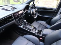 USED 2022 72 PORSCHE MACAN 2.9T V6 S SUV 5dr Petrol PDK 4WD Euro 6 (s/s) (380 ps) PANORAMIC ROOF, 18-WAY MEMORY SEATS, SPORTS EXHAUST, BOSE, SPORTDESIGN SIDE SKIRTS, EXCLUSIVE DESIGN WHEELS AND MORE!!!