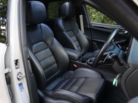 USED 2022 72 PORSCHE MACAN 2.9T V6 S SUV 5dr Petrol PDK 4WD Euro 6 (s/s) (380 ps) PANORAMIC ROOF, 18-WAY MEMORY SEATS, SPORTS EXHAUST, BOSE, SPORTDESIGN SIDE SKIRTS, EXCLUSIVE DESIGN WHEELS AND MORE!!!