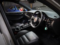 USED 2022 72 PORSCHE MACAN 2.9T V6 S SUV 5dr Petrol PDK 4WD Euro 6 (s/s) (380 ps) PANORAMIC ROOF, 18-WAY MEMORY SEATS, SPORTS EXHAUST, BOSE, SPORTDESIGN SIDE SKIRTS, EXCLUSIVE DESIGN WHEELS AND MORE!!!