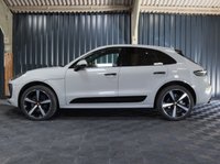 USED 2022 72 PORSCHE MACAN 2.9T V6 S SUV 5dr Petrol PDK 4WD Euro 6 (s/s) (380 ps) PANORAMIC ROOF, 18-WAY MEMORY SEATS, SPORTS EXHAUST, BOSE, SPORTDESIGN SIDE SKIRTS, EXCLUSIVE DESIGN WHEELS AND MORE!!!