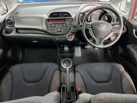 USED 2015 15 HONDA JAZZ 1.4 i-VTEC EX Hatchback 5dr Petrol CVT Euro 5 (99 ps) Front and Rear Sensors - Pan Roof
