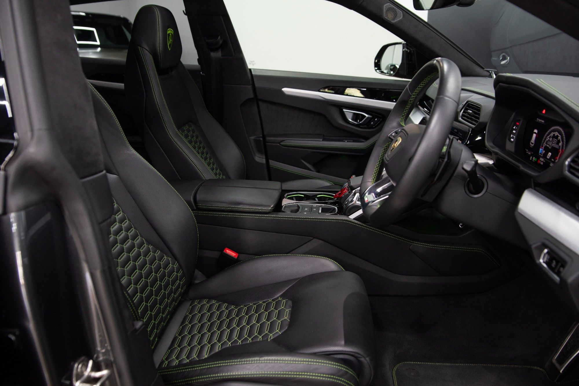USED 2020 20 LAMBORGHINI URUS 4.0 V8 BiTurbo 