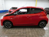 USED 2021 71 TOYOTA AYGO 1.0 VVT-i x-trend Hatchback 5dr Petrol Manual Euro 6 (s/s) (71 ps) AIR CON CRUISE CNTROL REAR VIEW CAMERA GENUINE LOW MILES 3 TOYOTA SERVICES TO 8K MILES TOYOTA WARRANTY TILL SEPT 2031