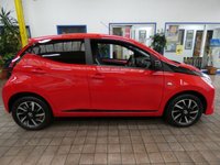 USED 2021 71 TOYOTA AYGO 1.0 VVT-i x-trend Hatchback 5dr Petrol Manual Euro 6 (s/s) (71 ps) AIR CON CRUISE CNTROL REAR VIEW CAMERA GENUINE LOW MILES 3 TOYOTA SERVICES TO 8K MILES TOYOTA WARRANTY TILL SEPT 2031