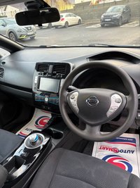 USED 2017 17 NISSAN LEAF 30kWh Acenta Hatchback 5dr Electric Auto (109 bhp) 