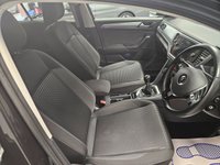 USED 2021 71 VOLKSWAGEN T-ROC 1.0 TSI Active SUV 5dr Petrol Manual Euro 6 (s/s) (110 ps) 