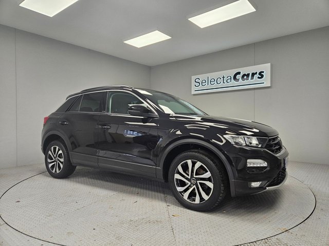 View our VOLKSWAGEN T-ROC