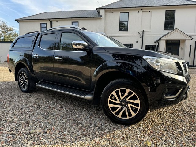 2017 17 Nissan Navara 2.3 dCi Tekna Pickup Double Cab 4dr Diesel Auto 4WD Euro 6 (190 ps)