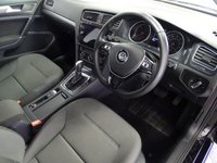USED 2018 18 VOLKSWAGEN GOLF 1.6 TDI SE Hatchback 5dr Diesel DSG Euro 6 (s/s) (115 ps) SAT NAV CRUISE PARK ASSIST APP CONNECT