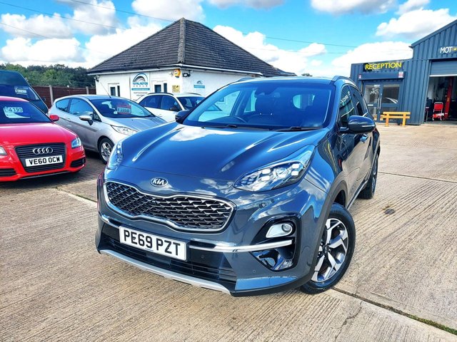 View our KIA SPORTAGE
