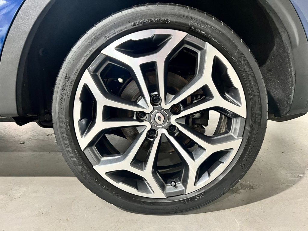 USED 2020 70 RENAULT KADJAR 1.5 Blue dCi GT Line SUV 5dr Diesel EDC Euro 6 (s/s) (115 ps) PANROOF+SATNAV+BOSE+CARPLAY