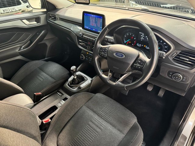 View our FORD FOCUS