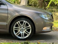 USED 2011 11 SKODA SUPERB 2.0 TDI Elegance Estate 5dr Diesel Manual 4WD Euro 5 (170 ps) 