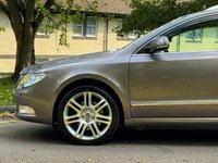 USED 2011 11 SKODA SUPERB 2.0 TDI Elegance Estate 5dr Diesel Manual 4WD Euro 5 (170 ps) 