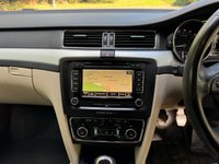 USED 2011 11 SKODA SUPERB 2.0 TDI Elegance Estate 5dr Diesel Manual 4WD Euro 5 (170 ps) 