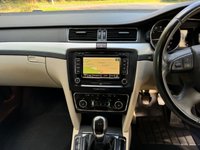 USED 2011 11 SKODA SUPERB 2.0 TDI Elegance Estate 5dr Diesel Manual 4WD Euro 5 (170 ps) 