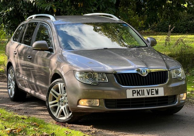 2011 11 Skoda Superb 2.0 TDI Elegance Estate 5dr Diesel Manual 4WD Euro 5 (170 ps)