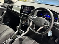 USED 2024 73 VOLKSWAGEN T-ROC 1.0 TSI Life SUV 5dr Petrol Manual Euro 6 (s/s) (110 ps) F/R SENS+DIGI COCKPIT+CAR PLAY