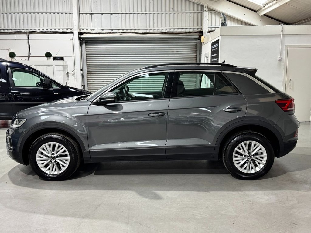 USED 2024 73 VOLKSWAGEN T-ROC 1.0 TSI Life SUV 5dr Petrol Manual Euro 6 (s/s) (110 ps) F/R SENS+DIGI COCKPIT+CAR PLAY