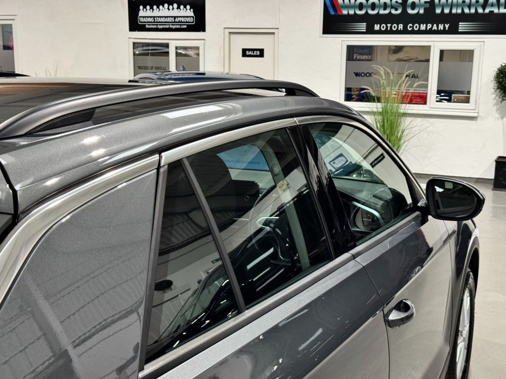 USED 2024 73 VOLKSWAGEN T-ROC 1.0 TSI Life SUV 5dr Petrol Manual Euro 6 (s/s) (110 ps) F/R SENS+DIGI COCKPIT+CAR PLAY