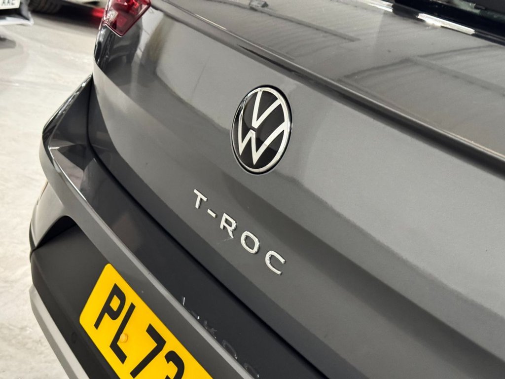 USED 2024 73 VOLKSWAGEN T-ROC 1.0 TSI Life SUV 5dr Petrol Manual Euro 6 (s/s) (110 ps) F/R SENS+DIGI COCKPIT+CAR PLAY