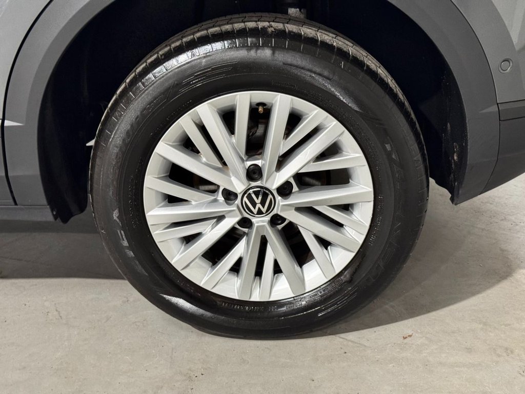 USED 2024 73 VOLKSWAGEN T-ROC 1.0 TSI Life SUV 5dr Petrol Manual Euro 6 (s/s) (110 ps) F/R SENS+DIGI COCKPIT+CAR PLAY