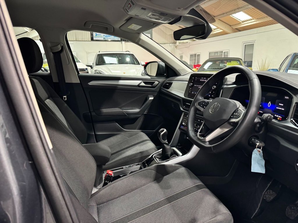 USED 2024 73 VOLKSWAGEN T-ROC 1.0 TSI Life SUV 5dr Petrol Manual Euro 6 (s/s) (110 ps) F/R SENS+DIGI COCKPIT+CAR PLAY