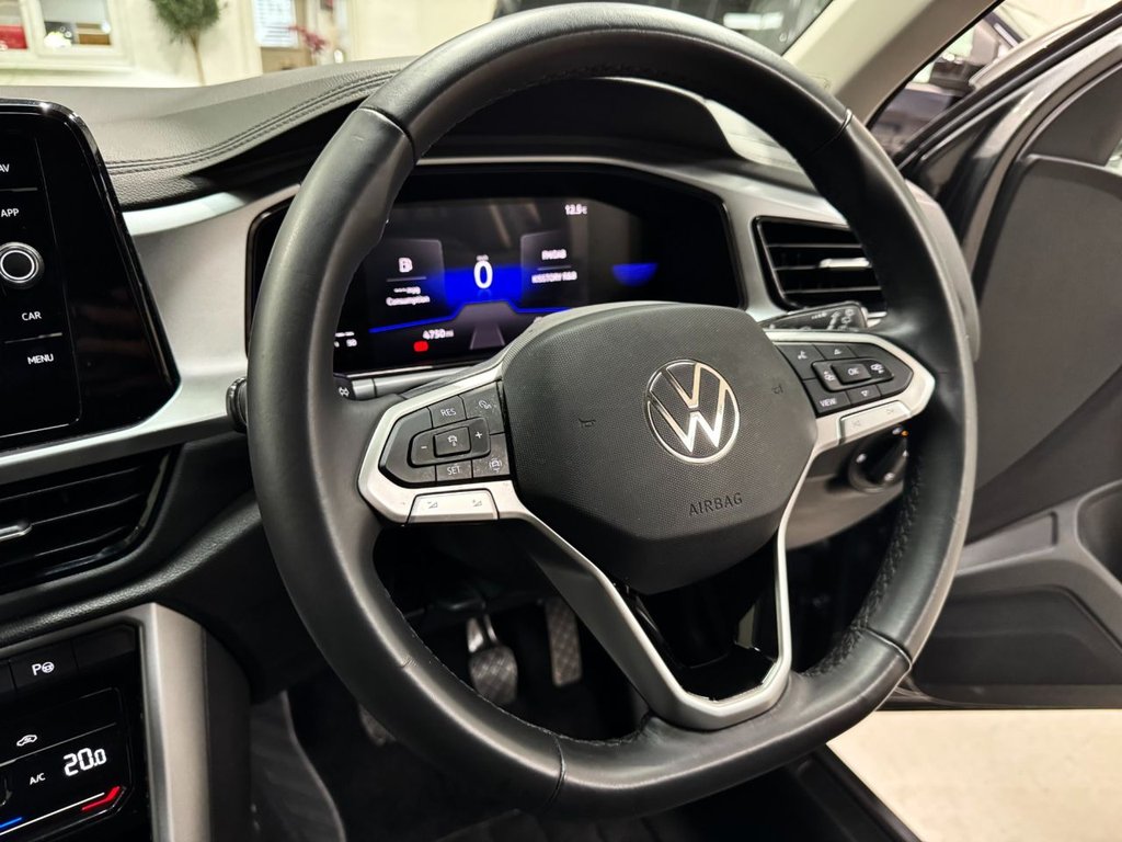 USED 2024 73 VOLKSWAGEN T-ROC 1.0 TSI Life SUV 5dr Petrol Manual Euro 6 (s/s) (110 ps) F/R SENS+DIGI COCKPIT+CAR PLAY