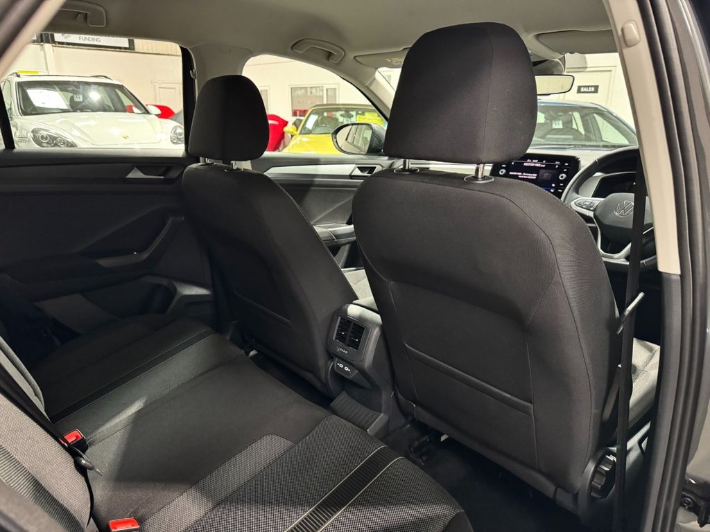 USED 2024 73 VOLKSWAGEN T-ROC 1.0 TSI Life SUV 5dr Petrol Manual Euro 6 (s/s) (110 ps) F/R SENS+DIGI COCKPIT+CAR PLAY