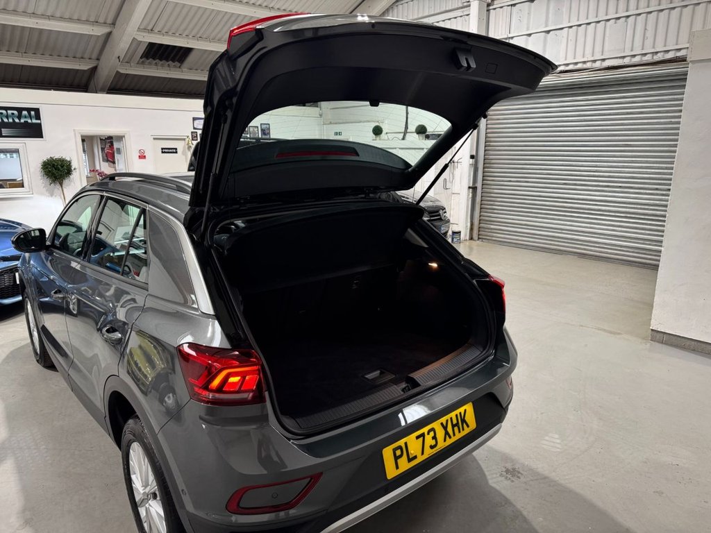 USED 2024 73 VOLKSWAGEN T-ROC 1.0 TSI Life SUV 5dr Petrol Manual Euro 6 (s/s) (110 ps) F/R SENS+DIGI COCKPIT+CAR PLAY