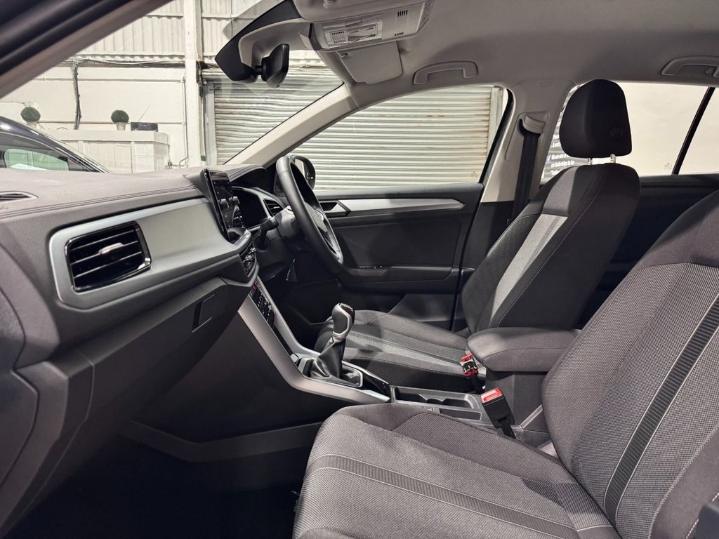 USED 2024 73 VOLKSWAGEN T-ROC 1.0 TSI Life SUV 5dr Petrol Manual Euro 6 (s/s) (110 ps) F/R SENS+DIGI COCKPIT+CAR PLAY