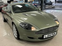 USED 2004 04 ASTON MARTIN DB9 5.9 Coupe 2dr Petrol Seq (394 g/km, 450 bhp) FSH 16 SERVICES + LOW MILEAGE + GHILLIES GREEN + MOON SHADOW LTHR!