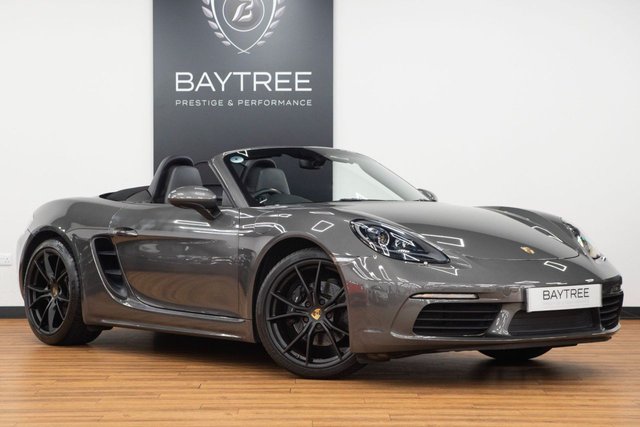 2017 04 Porsche 718 Boxster 2.0T Convertible PDK
