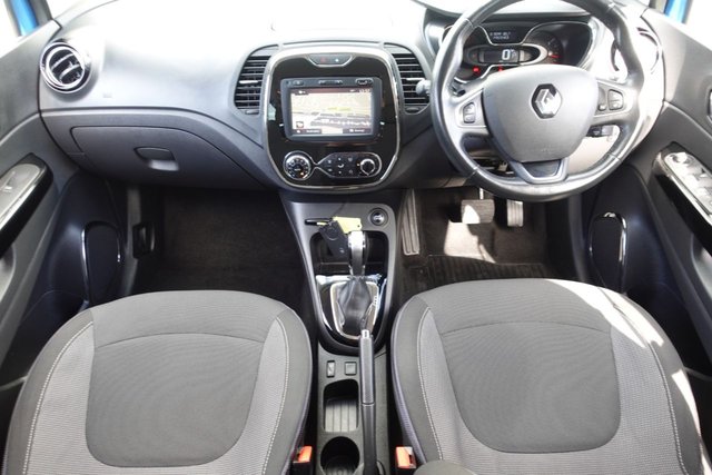 View our RENAULT CAPTUR