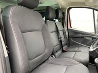 USED 2022 22 RENAULT TRAFIC SL 28 SPORT 9 SEAT MINIBUS SWB 2.0 DCI 110 BHP Higher Specification Sport Model With Loads Of Standard Features Including Air Con, 17" Alloy wheels, 8" Touch Screen, Sat Nav, Rear Parking Sensors, Electric Windows / Mirrors, Stunning Looking Minibus In Metallic  Carmin Red!