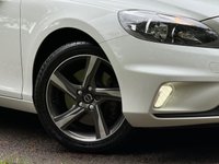 USED 2015 65 VOLVO V40 2.0 D4 R-Design Nav Hatchback 5dr Diesel Manual Euro 6 (s/s) (190 ps) 