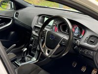 USED 2015 65 VOLVO V40 2.0 D4 R-Design Nav Hatchback 5dr Diesel Manual Euro 6 (s/s) (190 ps) 